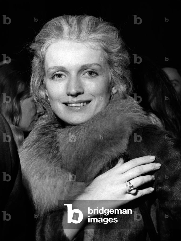 Premiere Of The Film “Les Intrus” Dans une Salle Des Grands Boulevards A Paris Ici Marie-Christine Barrault Le 19 February 1972 - Premiere of Film “Les Intrus” in Paris on February 19, 1972: Marie Christine Barrault (b/w photo)