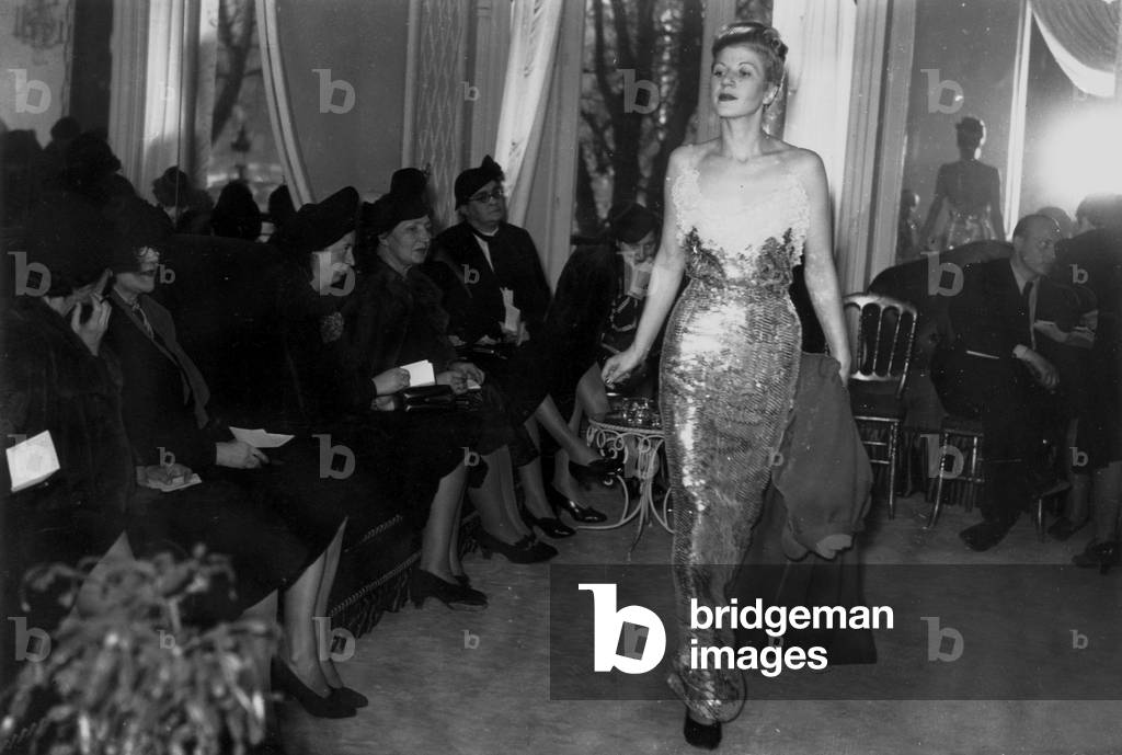Fashion Show, 50'S (b/w photo)