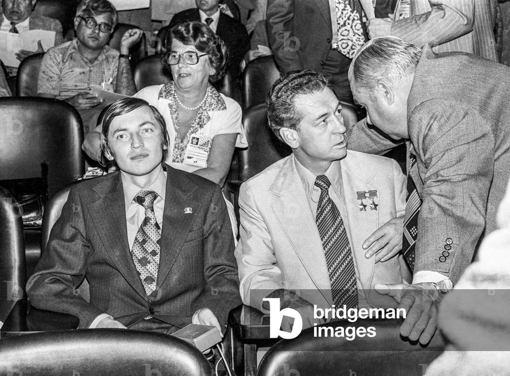 Anatoly Karpov and Sebastianov (b/w photo)