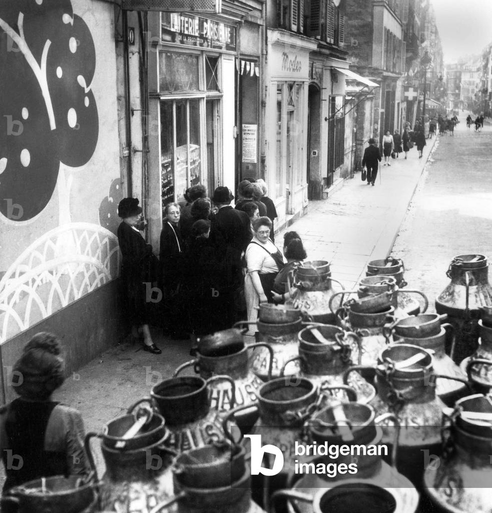 Milk Sale in Shops in France May-August 1945 (b/w photo)