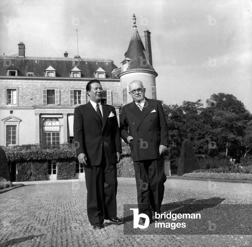 Vietnamese Emperor Bao Dai (1913-1997) With French President Vincent Auriol in Rambouillet, France, August 27, 1953 (b/w photo)