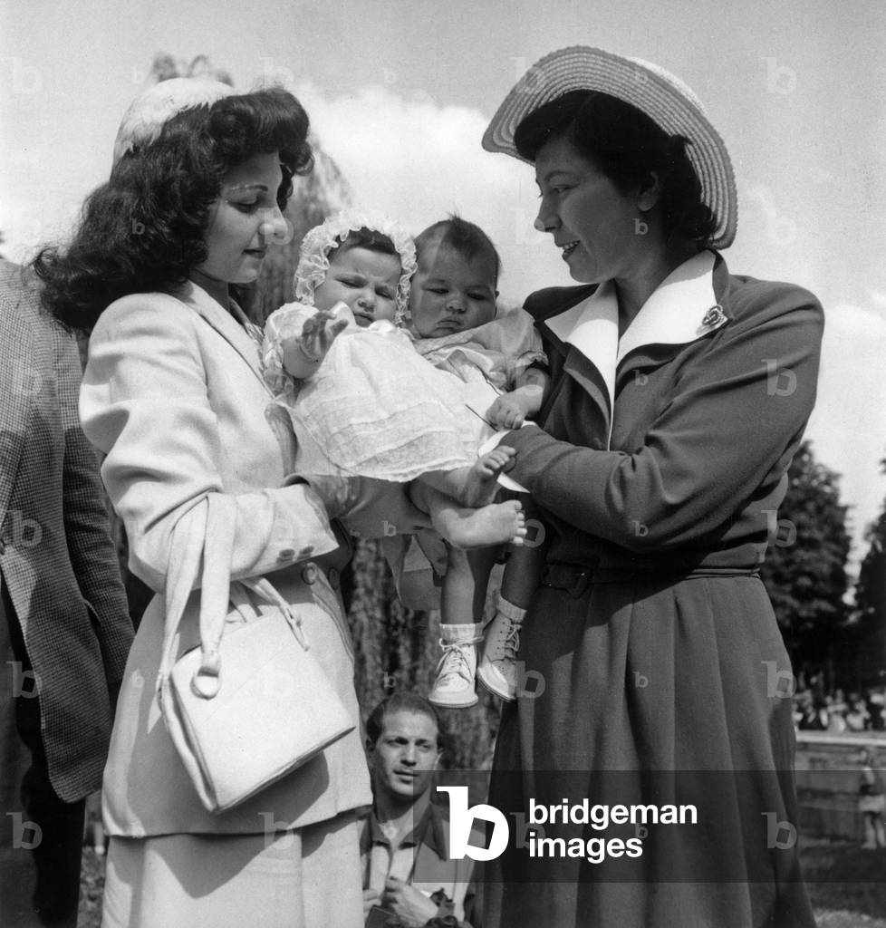 Grand Prix De Paris Des Bebes July 8, 1949 (b/w photo)