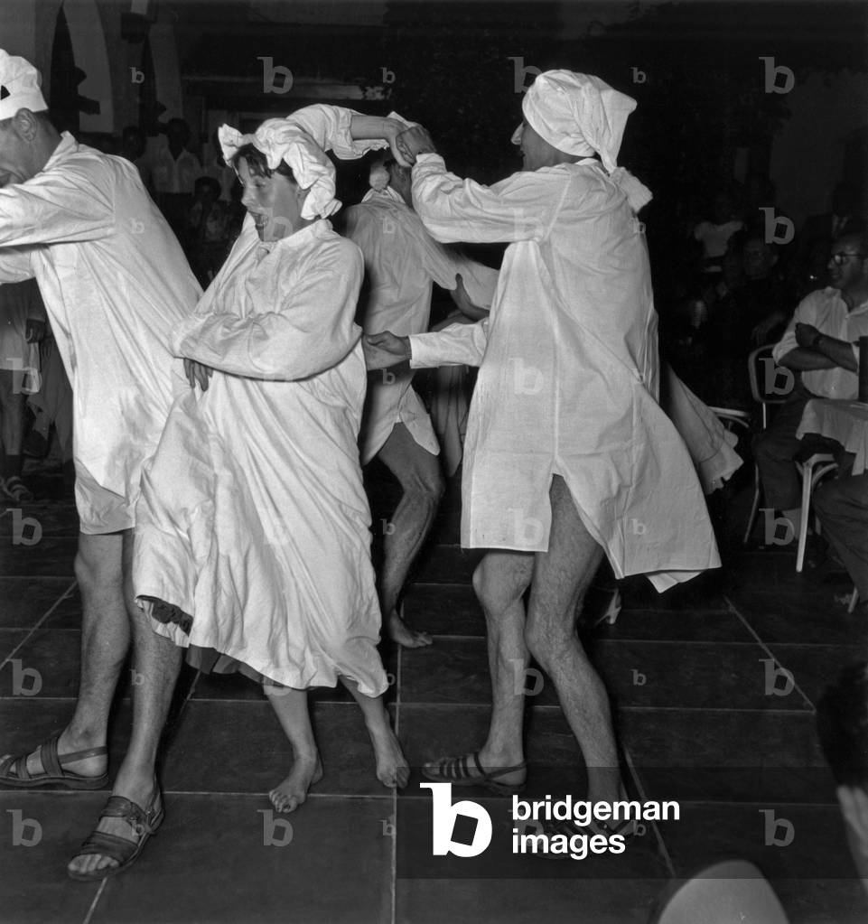 New Game In The Cabarets Of Juan Les Pins In Nightgown On August 18, 1953 (b/w photo)