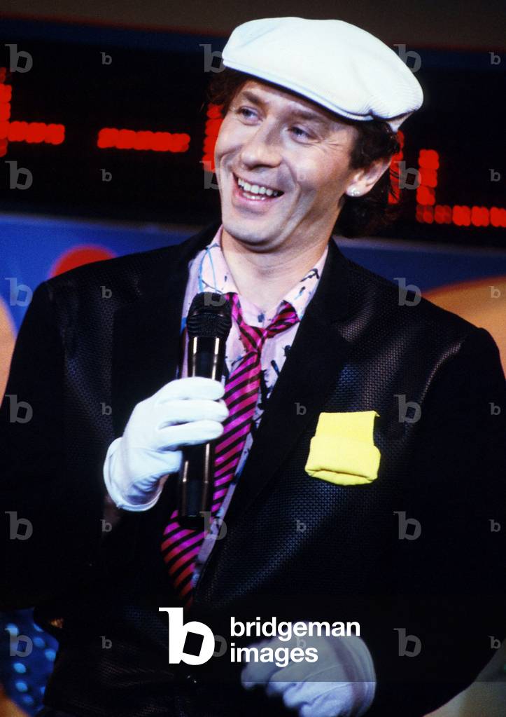 Singer Laroche-Valmont during TV Programme in September 1984 (photo)