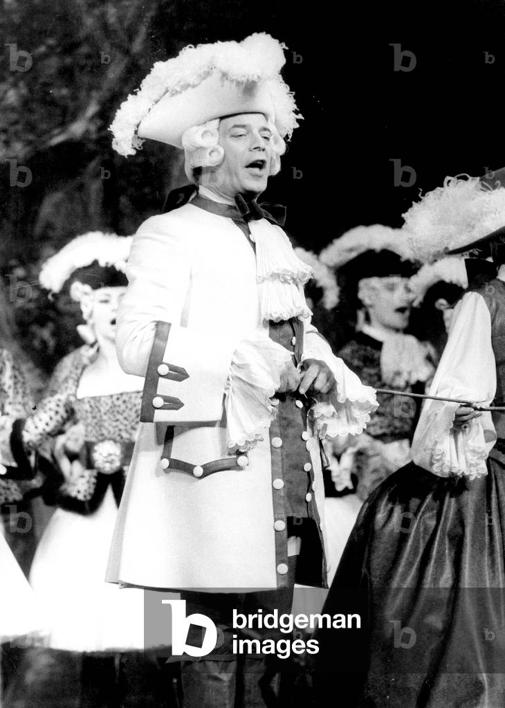 Singer Georges Guetary during Show December 7, 1971 (b/w photo)