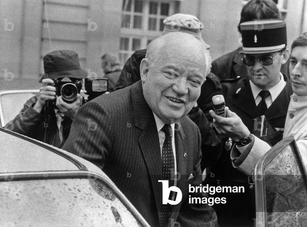Fernand Wibaux (High Commissioner In New Caledonia) Leaving Hotel Matignon After Interview With Laurentfabius May 22, 1985 (b/w photo)