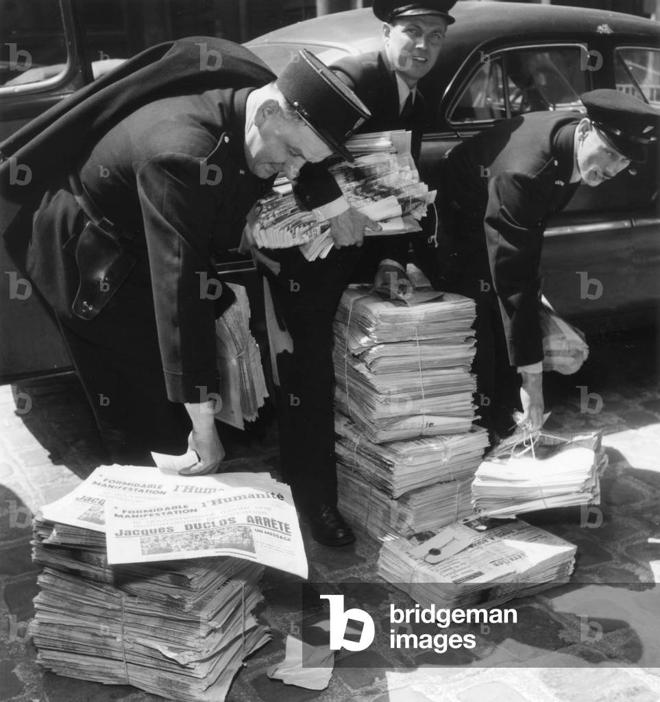 Seizure of Newspaper in Paris After Demonstration To Protest Against General Ridgway'S Visit in France (Commander of The Un Forces Who Ordered Offensives during Korean War) May 28, 1952 Anti Americain Anti Americanisme Anti-Americain Anti-Americanisme Anti American Anti Americanism Anti-American Anti-Americanism (b/w photo)