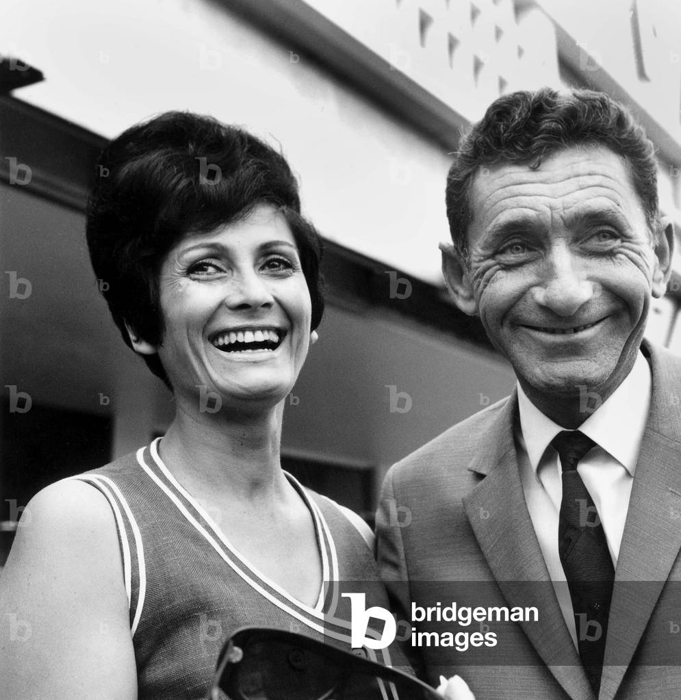 Israeli Singer Yaffa Yarkoni With Symphony Conductor Grazziani in Paris July 29, 1967 (b/w photo)