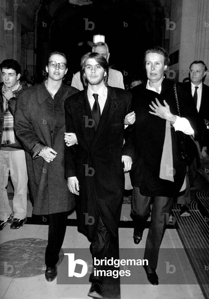 (R) Princess Maria Gabriella of Savoy , Daughter of King Umbertoii of Italy, here Leaving Law Courts After The Acquittal of her Brother Prince Vittorio Emanuele Duke of Savoy November 18, 1991 (b/w photo)