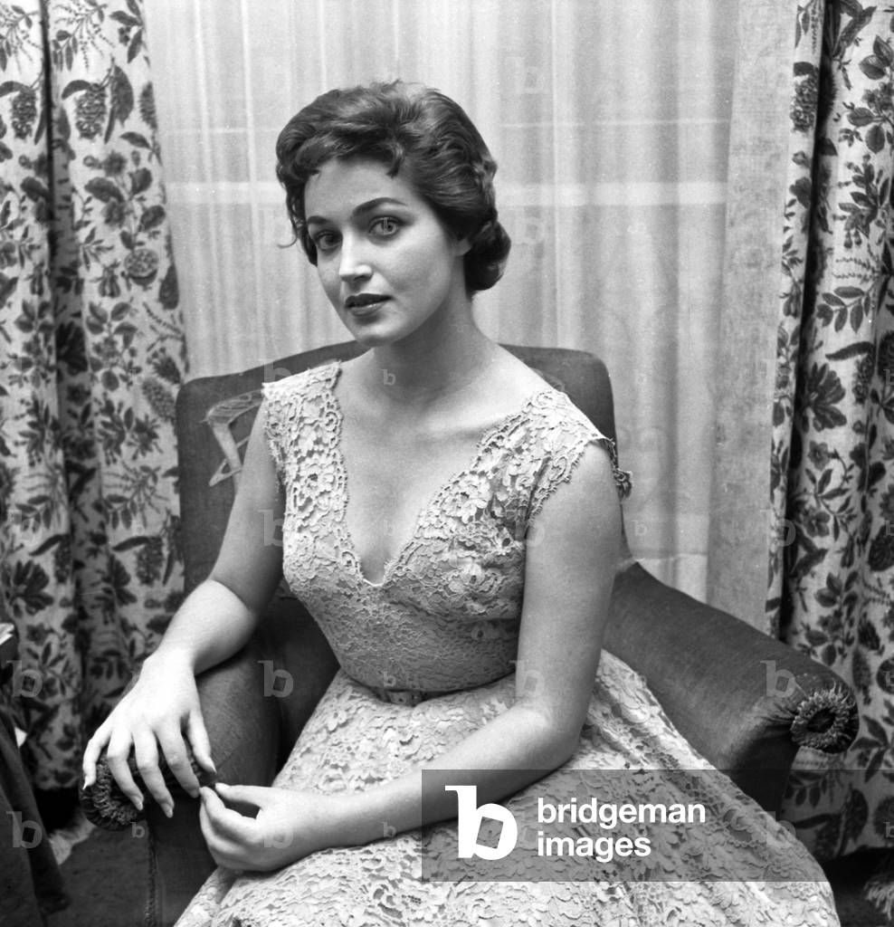 Francoise Fabian (b/w photo)