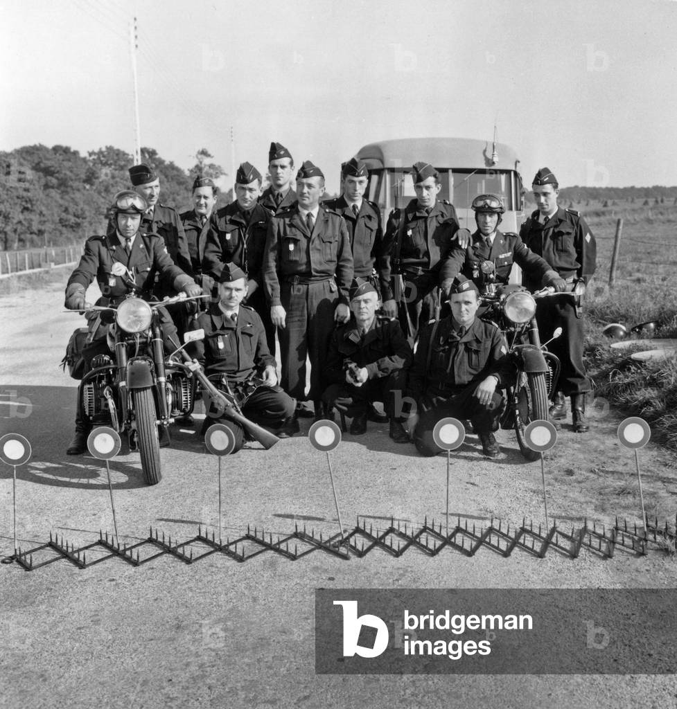 Control And Dams De Cros September 12, 1958 (b/w photo)