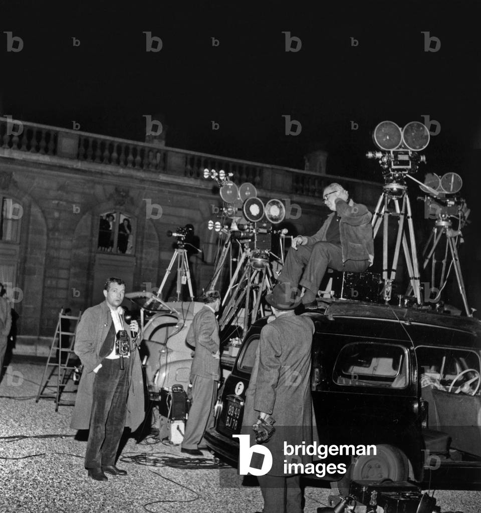 May Crisis 1958 Cameraman In front of L'Elysee May 29, 1958 (b/w photo)