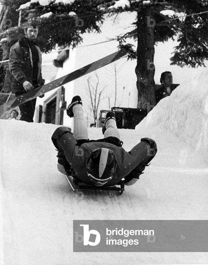 Gunther Sachs on a Bobsleigh on february 7, 1972 in Saint Moritz (Switzerland) (photo)