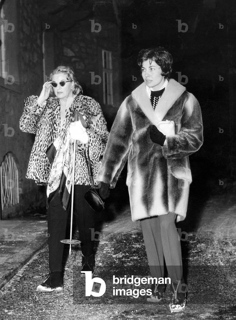 Soraya, former princess of Iran with her mother in holidays in Switzerland, december 29, 1958 (photo)