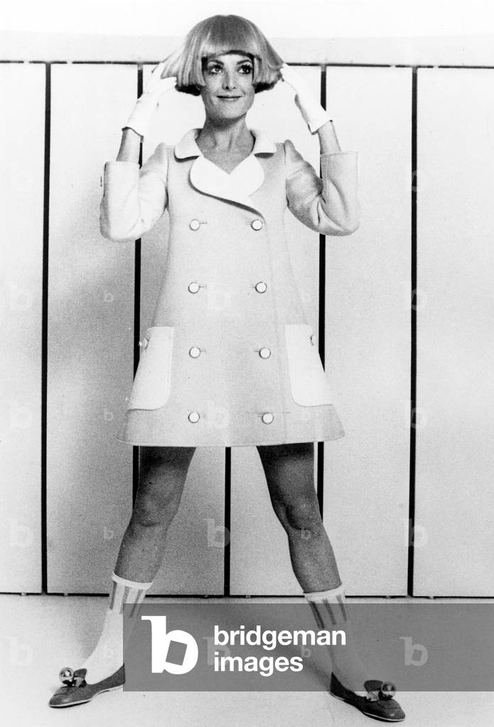 Spring Summer Collection 1969 : White Satin and Cotton Coat February 1969 (b/w photo)