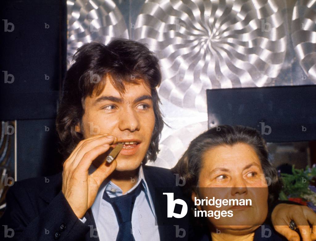 Singer Daniel Guichard Congratulated By his Mother After Concert at Olympia December 04, 1974 (photo)