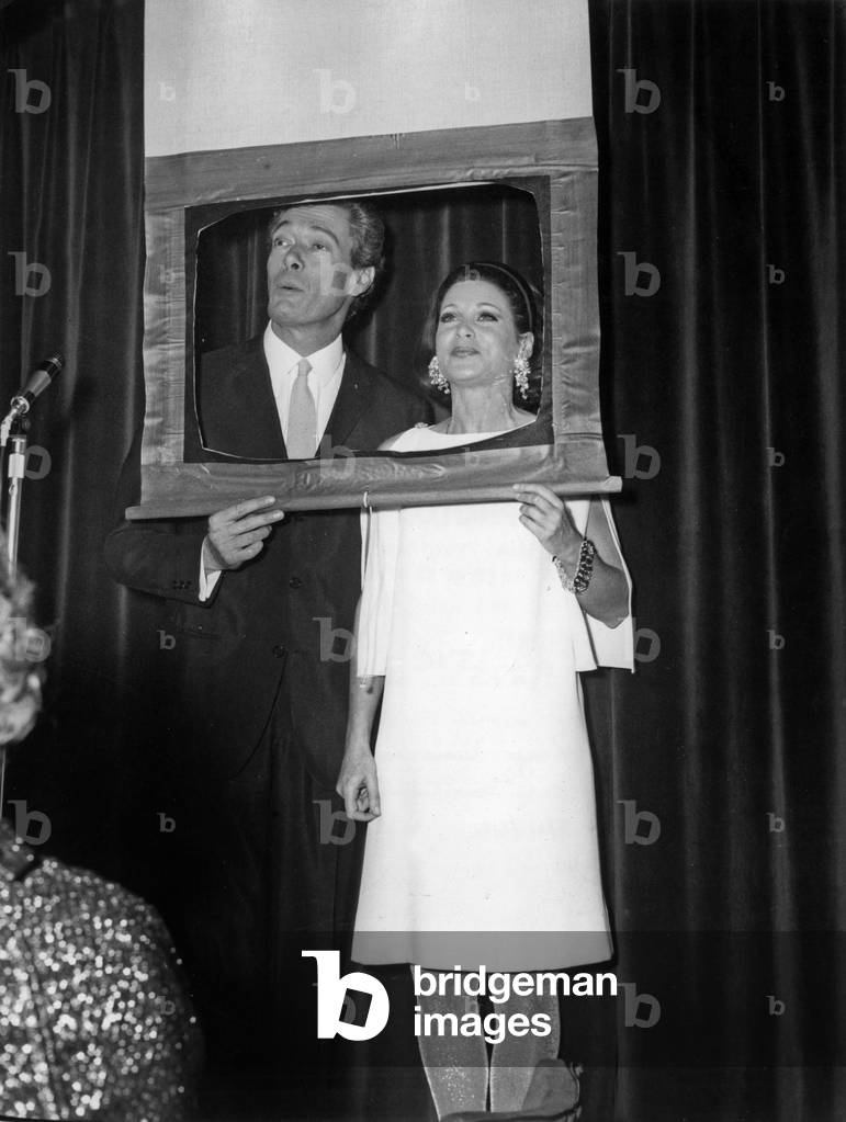 At “Don Camillo” Le revue De Jacqueline Joubert et Roger Lanzac Parodiant Les Emissions De Tv On December 9, 1966 (b/w photo)