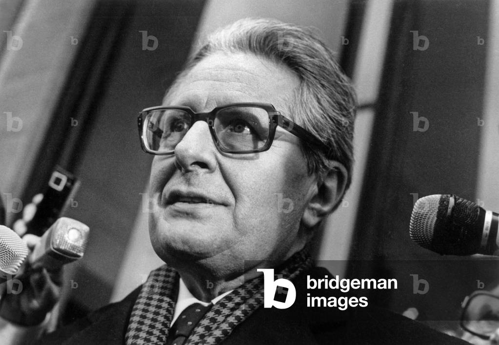 Hans Vogel leaving the Elysee Palace After Interview With Francoismitterrand January 13, 1983 (b/w photo)