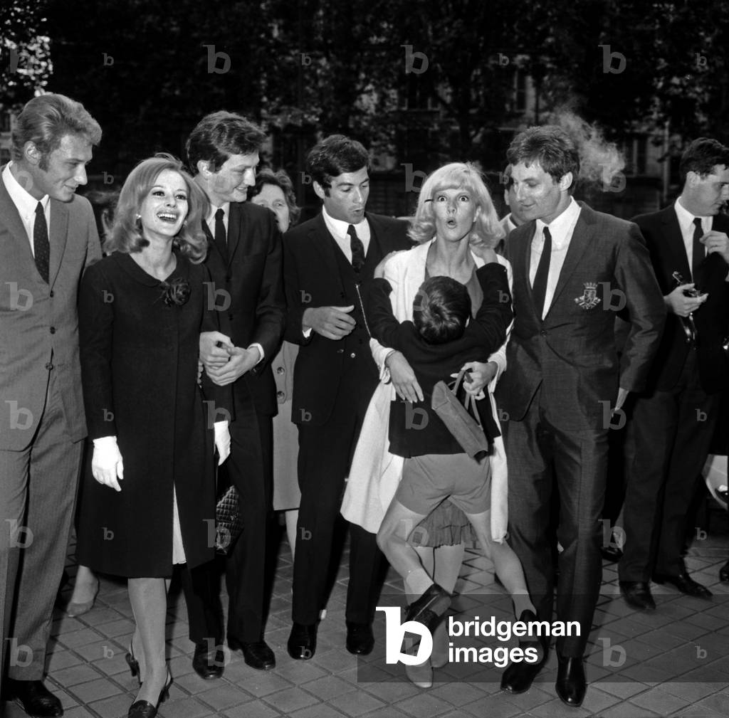 Wedding of Pascale Audret and Francis Dreyfus on September 9, 1965 : Johnny Hallyday, Pascale Audret and Francis Dreyfus, Jean-Claude Brialy, Sylvie Vartan, Hugues Aufray (b/w photo)