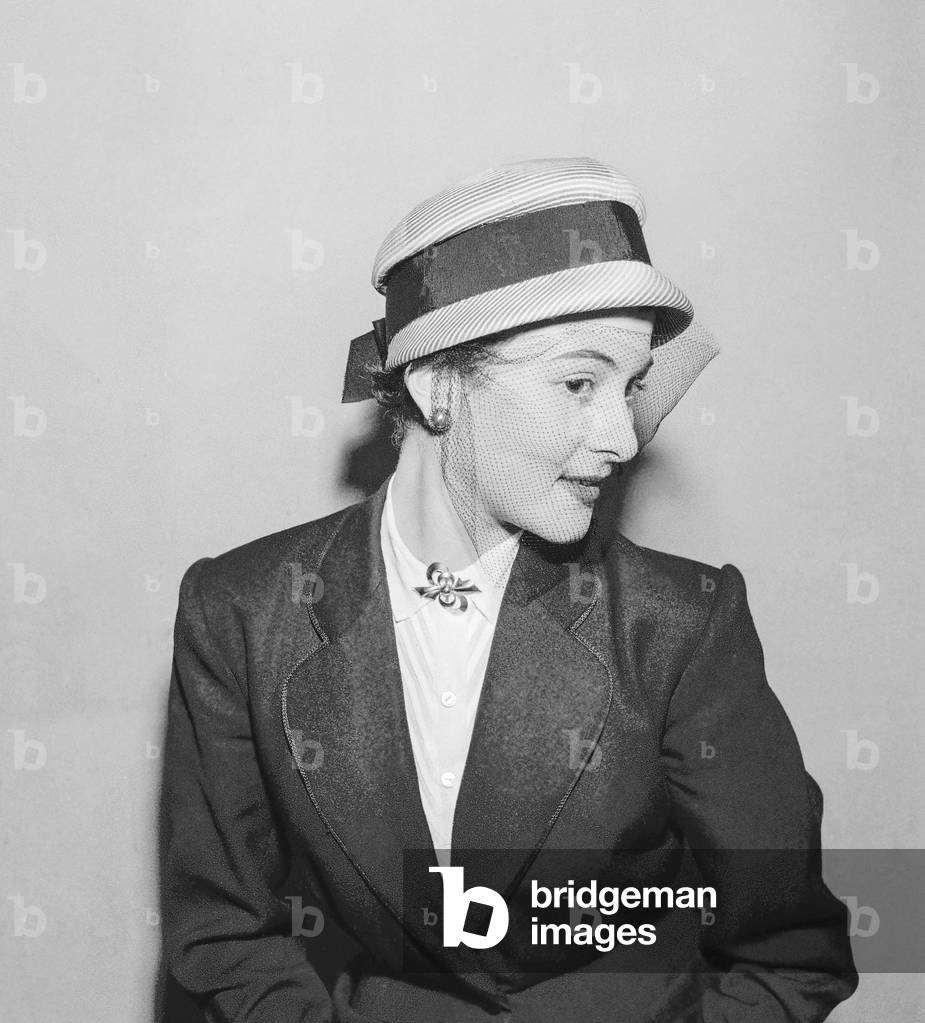 Hat by Maud et Nano, Paris, January 16, 1952 : model 
