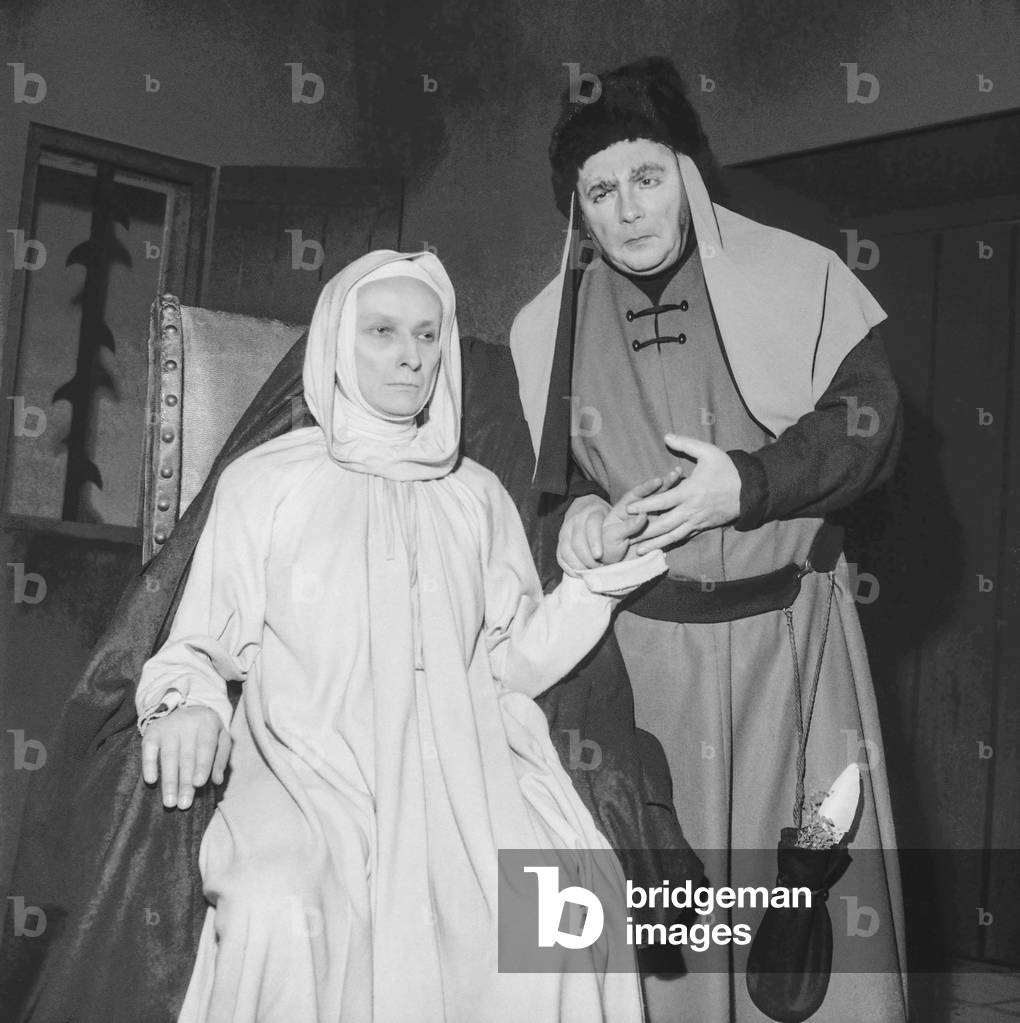 Rehearsal of play 