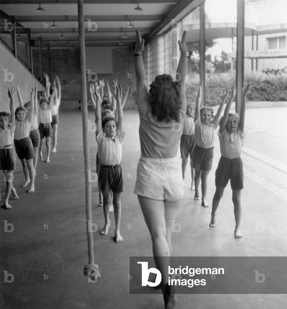 Model Primary School in Suresnes (France) on June 19, 1946 (b/w photo)