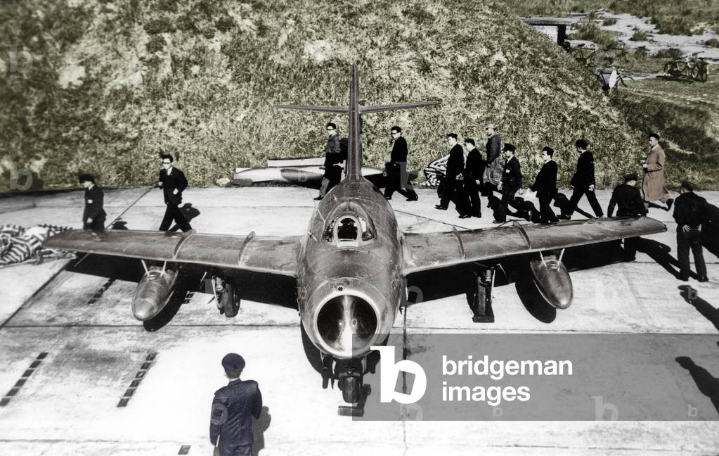 The Mig-15 Exhibited To Journalists and Technicians in Taiwan (photo)