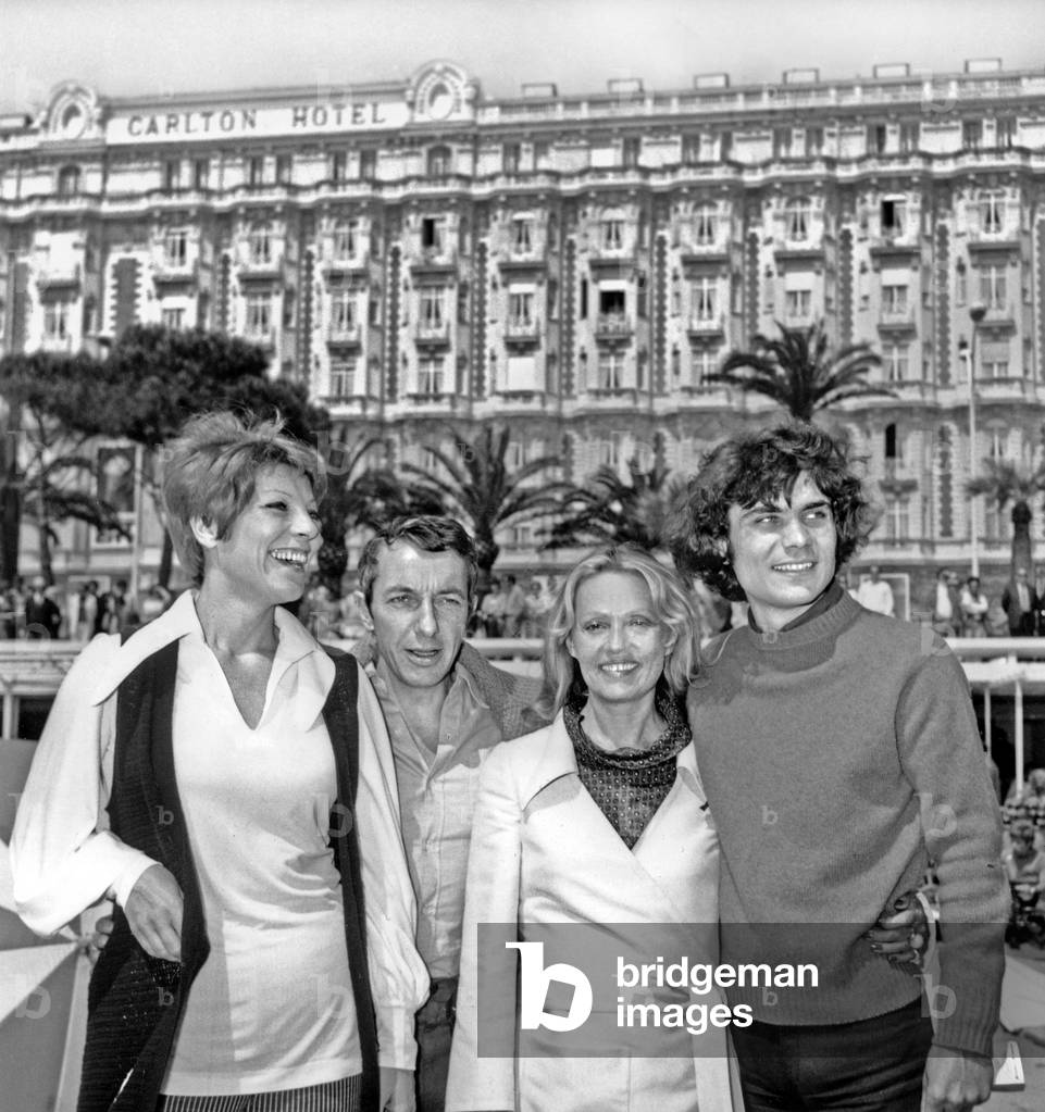 Director Philippe De Broca and the Actors of his Film Dear Louise Didi Perego (L), Jeanne Moreau and Julian Negulesco during Cannes Film Festival May 16, 1972 Outside Carlton Hotel (b/w photo)