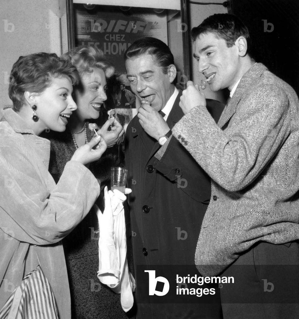 Magali Noel, Marie Sabouret, Jean Servais and Robert Hossein on Set of Film 