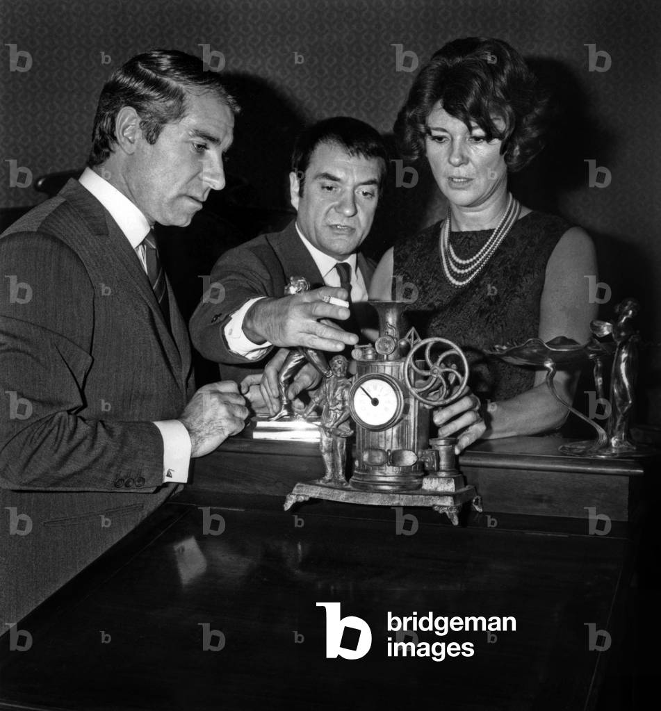 On the occasion of the Piece “Fleur De Cactus” Sophie Desmarets Presents Her “Cactus Bazar” To Her Partners Jean Poiret And Jean Carmet Le 23 October 1966 Neg: C47402Bis (b/w photo)