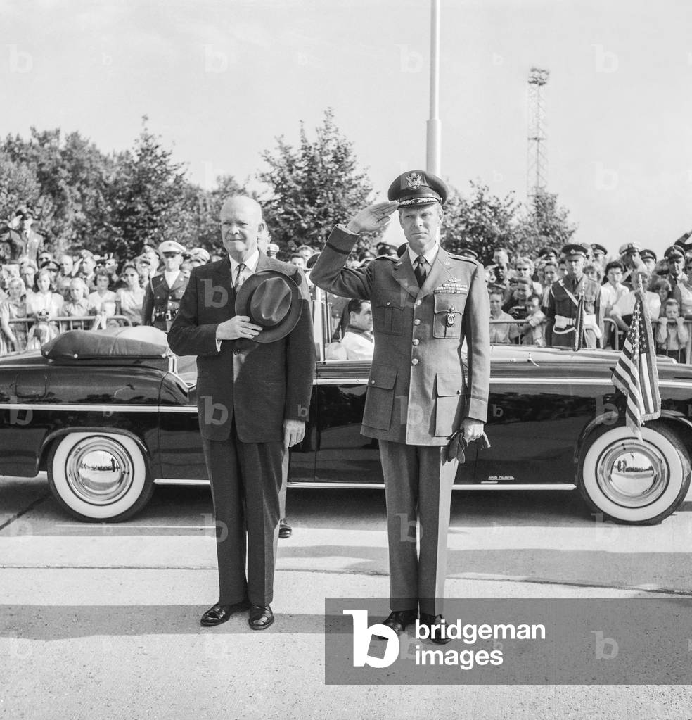 American president Dwight Eisenhower and American General Lauris Norstad at the SHAPE (Supreme Headquarters Allied Powers Europe) in Louveciennes, France, September 3, 1959 (b/w photo)