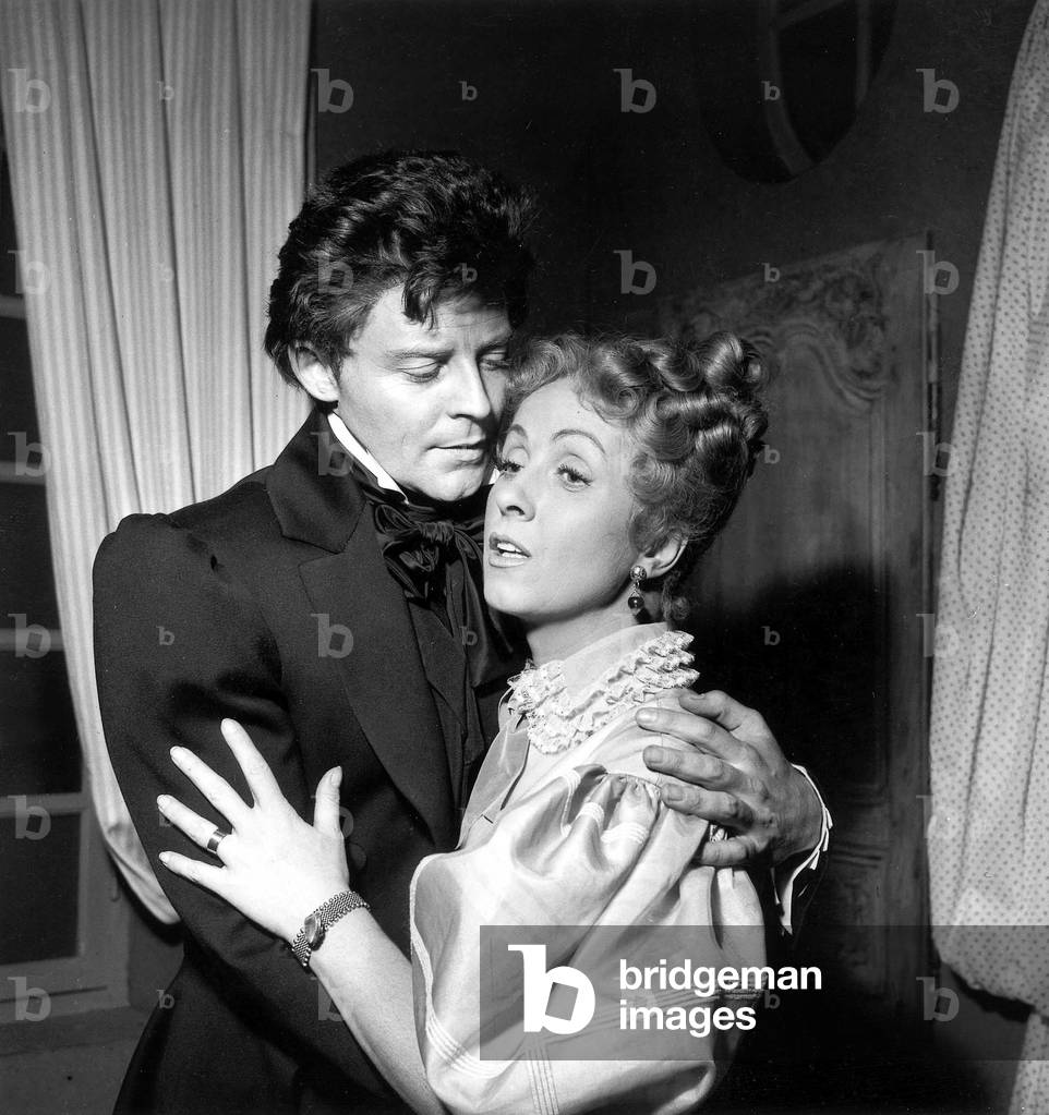 Le Rouge Et Le Noir, The Red and the Black, De Claudeautantlara Avec Gerard Philipe Et Danielle Darrieux, 1954 - D'Apres L'Oeuvre De Stendhal    (b/w photo)