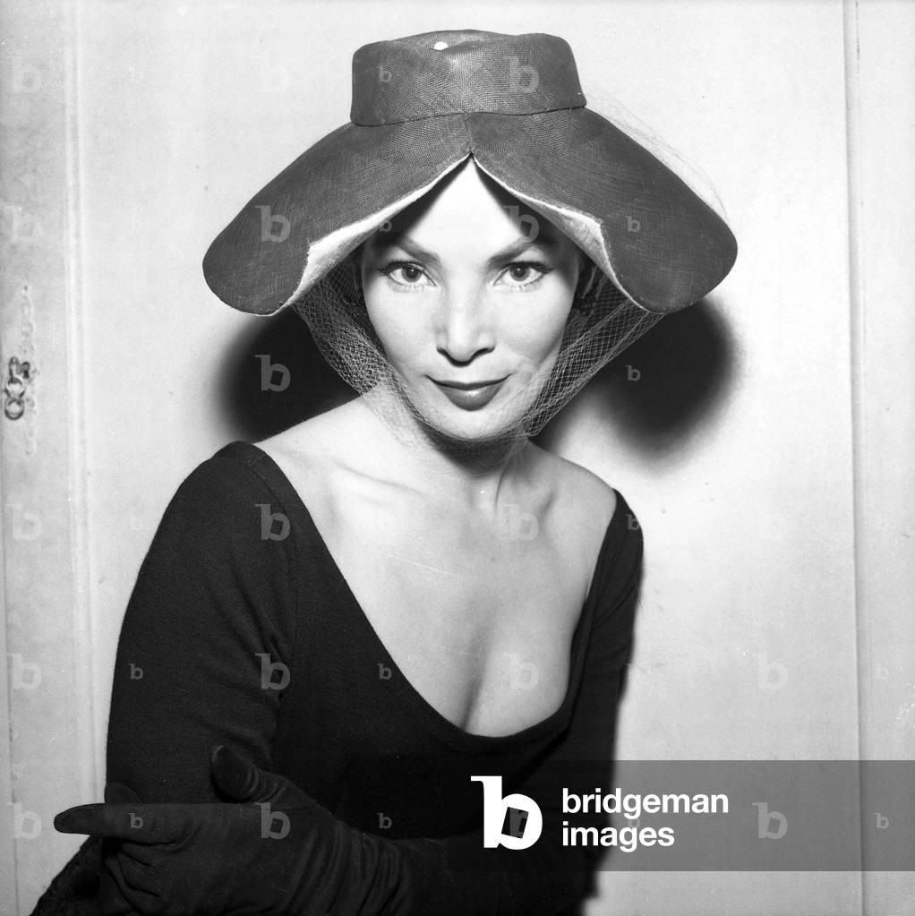 French Model Lucky (Lucie Daouphars) Wearing A Hat By Jean Barthet January 29, 1954 (b/w photo)