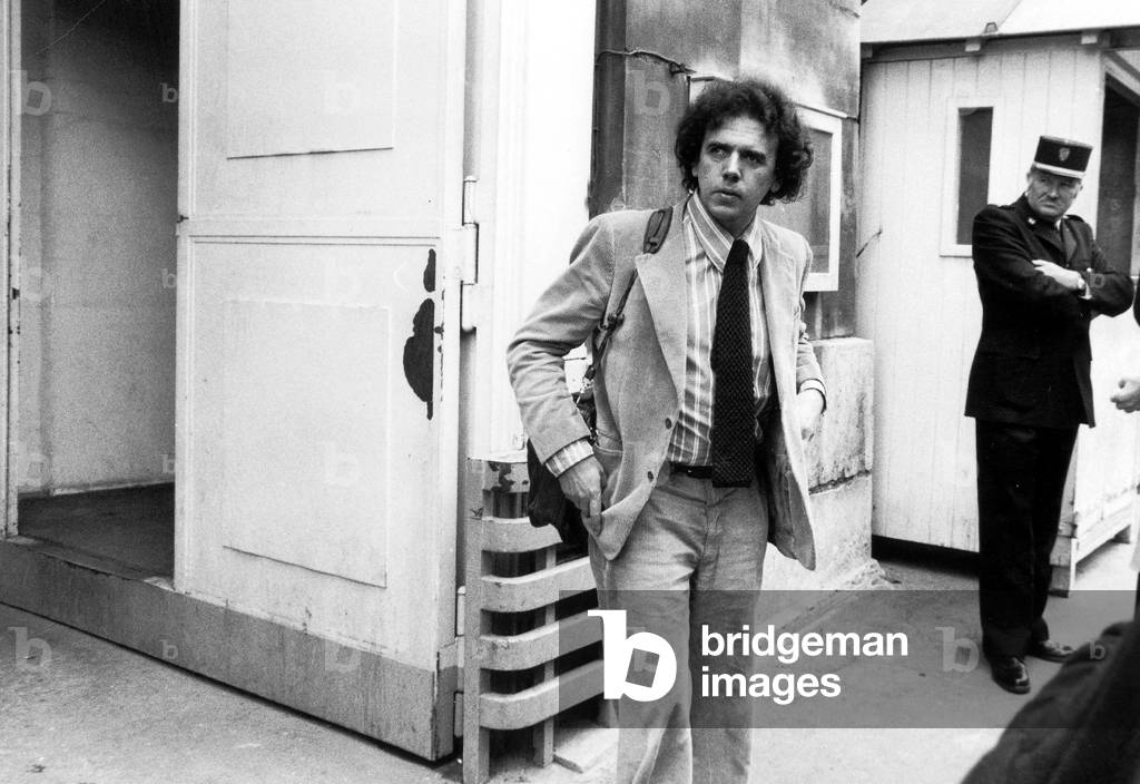 French Writer Jean Edern Hallier Getting Out , After Condemnation From Jail For Bad Check April 1977 (b/w photo)