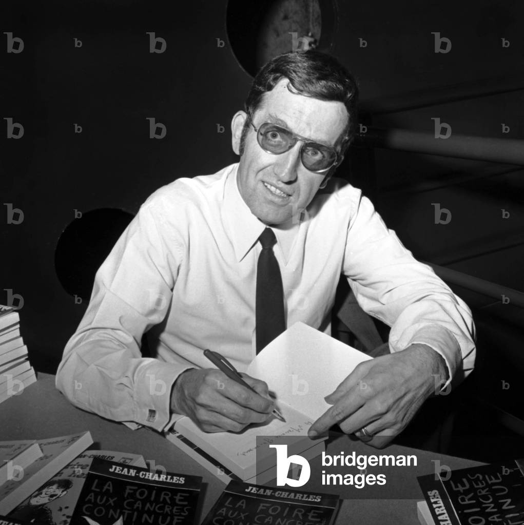 Writer Jean Charles Signing his Book in Paris July 08, 1970 (b/w photo)
