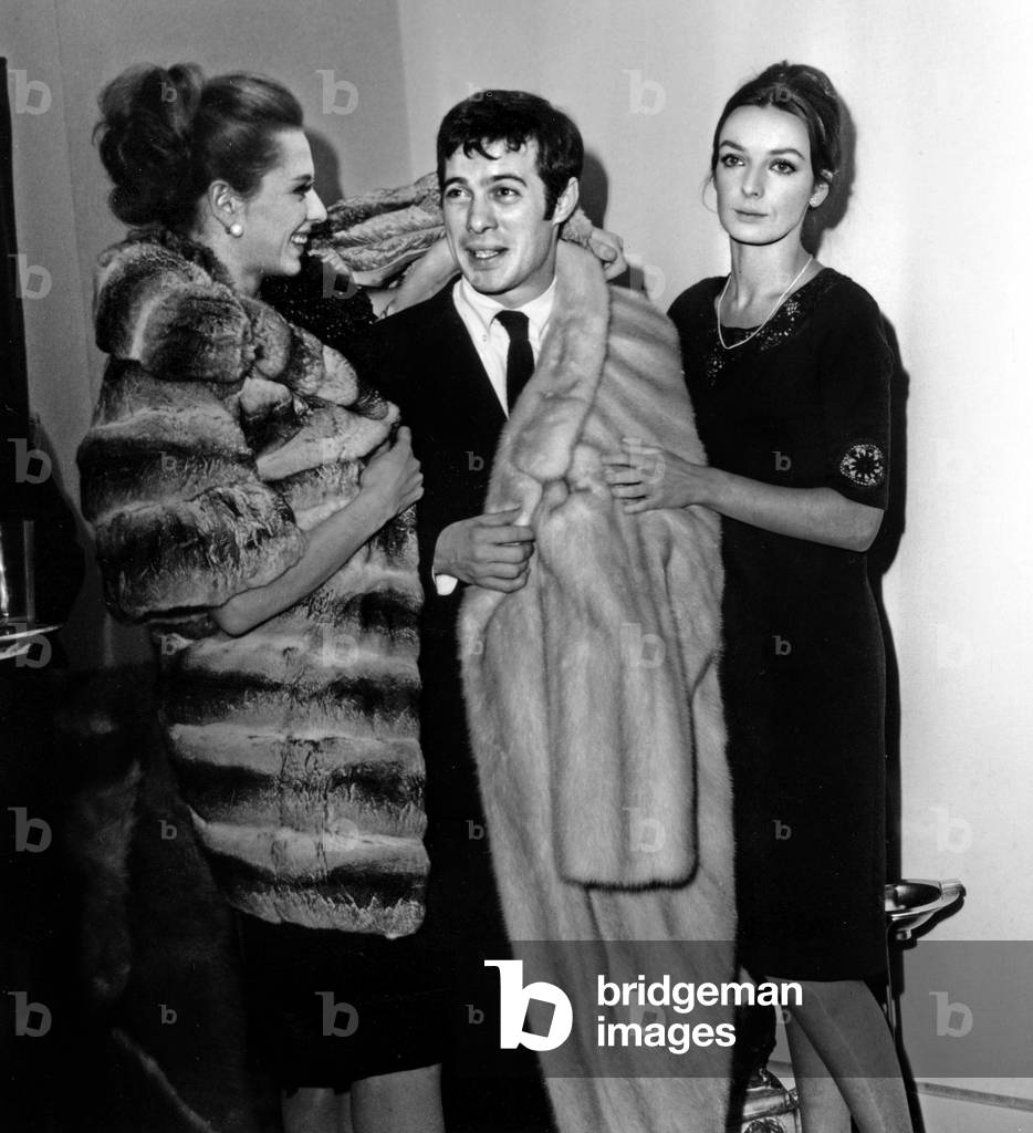 Golden Cup Of Good Gout French For Fur Ciganer Tessa Beaumont Guy Bedos And Marie La Foret February 11 1965 (b/w photo)