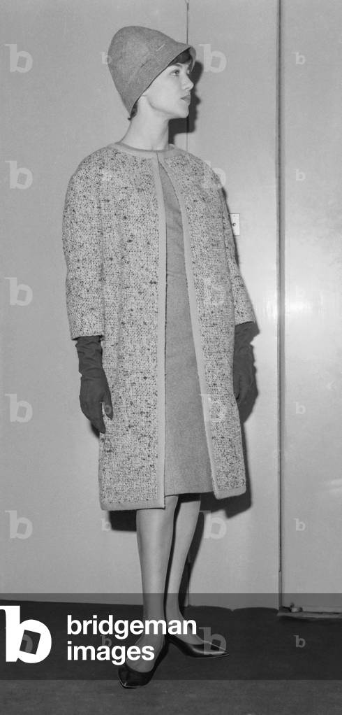 Presentation of Albert Lempereur fashion, Paris, November 15, 1960 (b/w photo)