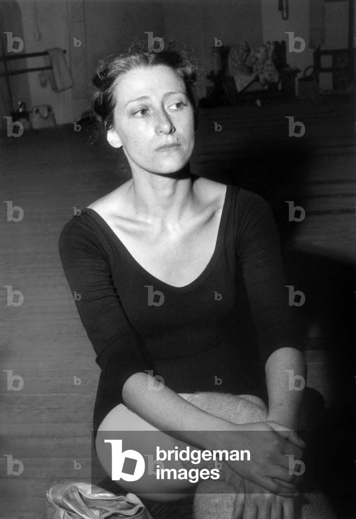 Maia Plissetskaia Bolshoi Ballerina during Rehearsal September 25, 1961 (b/w photo)