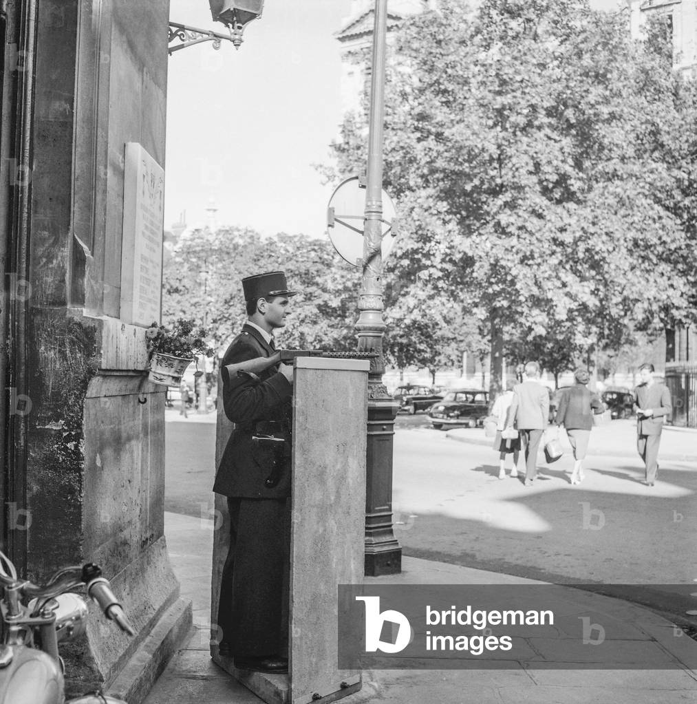 Cement shelters outside the police stations in Paris, here on the Place Saint Sulpice, SEptember 22, 1958 (b/w photo)