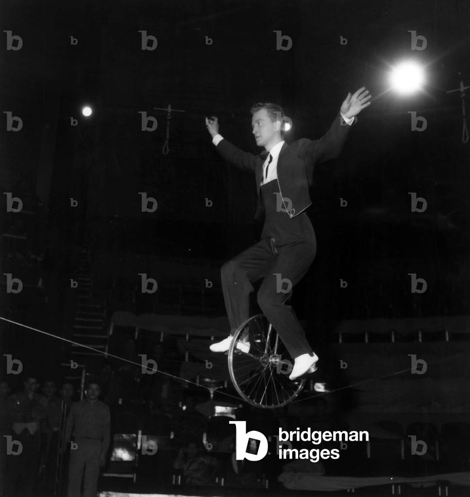 Balance maker At Cirque Mechano February 5, 1954 (b/w photo)