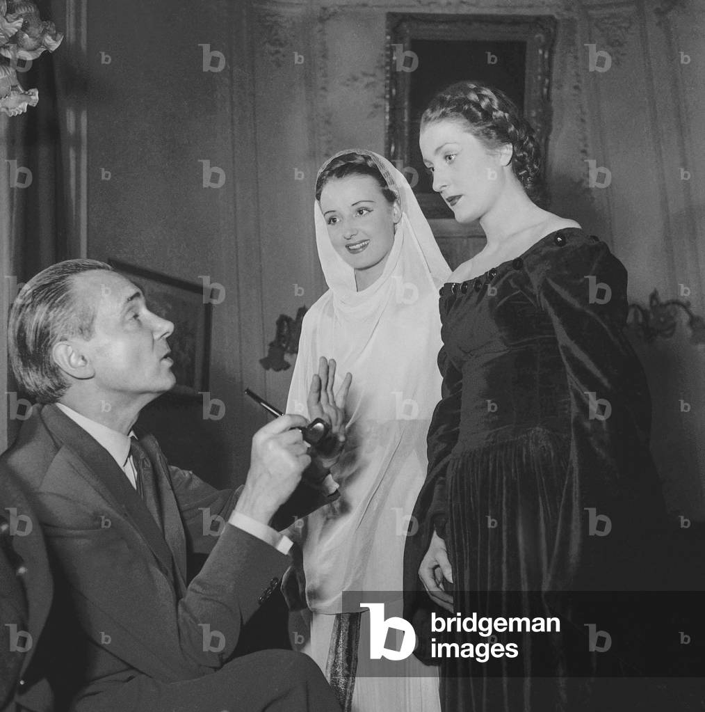 Tragedy examination at the French National Academy of Dramatic Arts in Paris, July 3, 1950 : Rene Simon, Jacqueline Louys and Anne Elena (b:w photo)