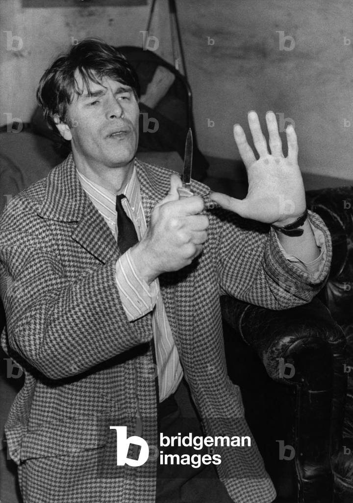 Laurent Terzieff During Repetition Of Murray Schisgal's Pieces “Fragments” And “Les Chinais” At the Theatre Du Vieux-Colombier, Paris 6E, October 29, 1968. (b/w photo)