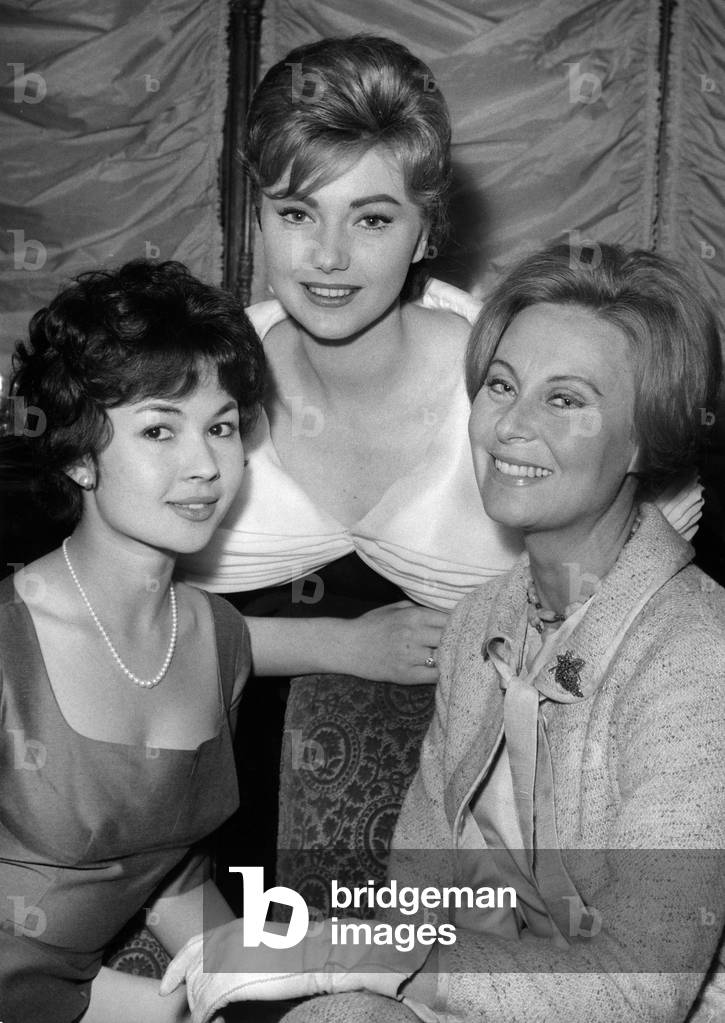 Dany Carrel, Sylva Koscina and Michele Morgan, Les Ratrices du Film Femmes D'Ete by Giann Frangiolini, At A Cocktail Chez Maxim's On The Occasion Of The Film Released In Paris. May 25, 1959 (b/w photo)