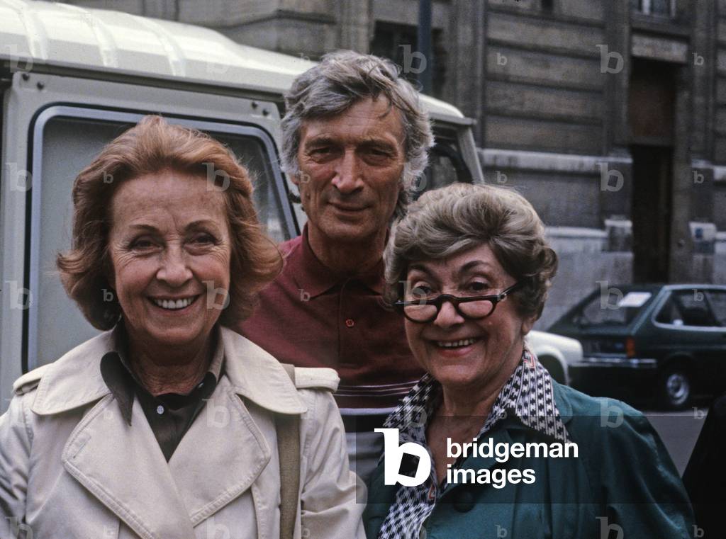 Danielle Darieux et Anette Poivre dans le telefilm L'age vermeil de RogerKahane pour Antenne 2 en 1983. (photo)