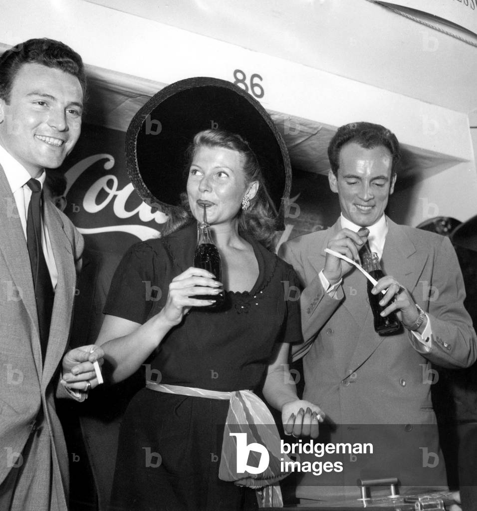 Rita Hayworth June 10, 1950 Drinking Coca-Cola (b/w photo)