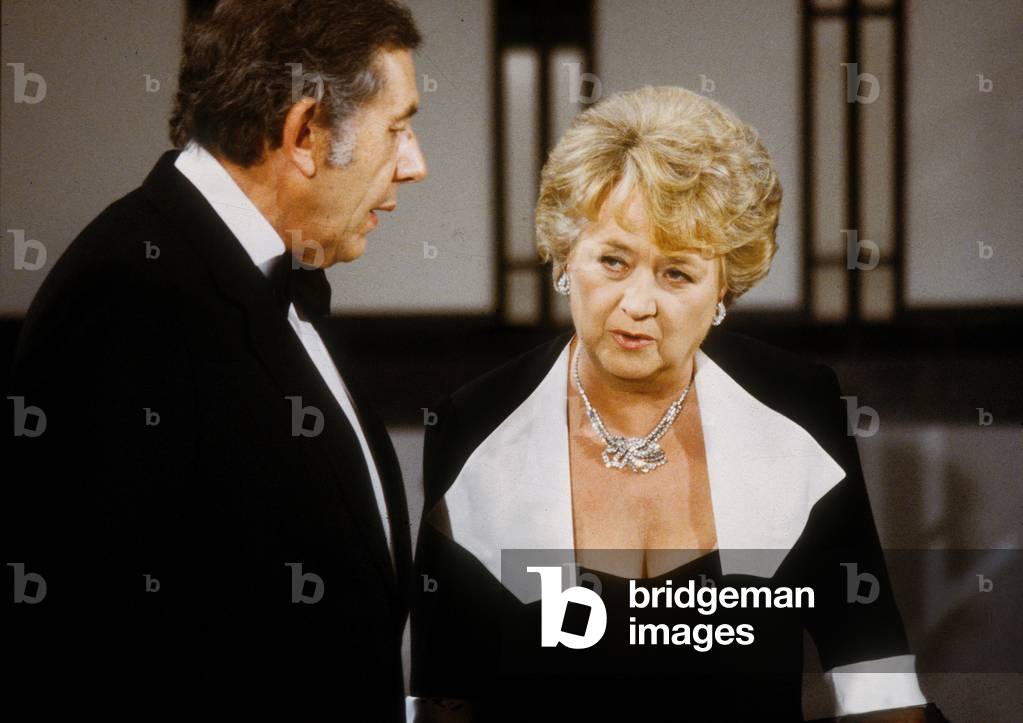 Jacqueline Maillan Dans La Piece 