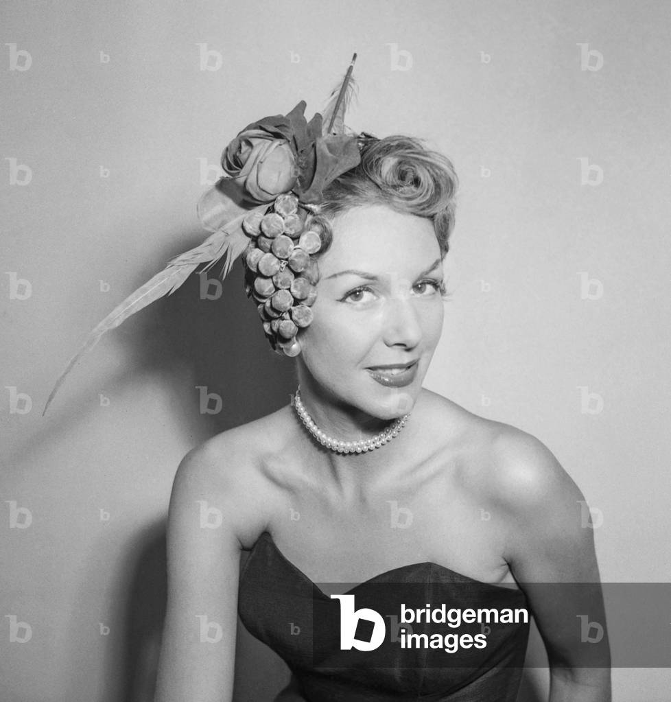 Hat by Rose Valois, Paris, July 18, 1951 (b/w photo)