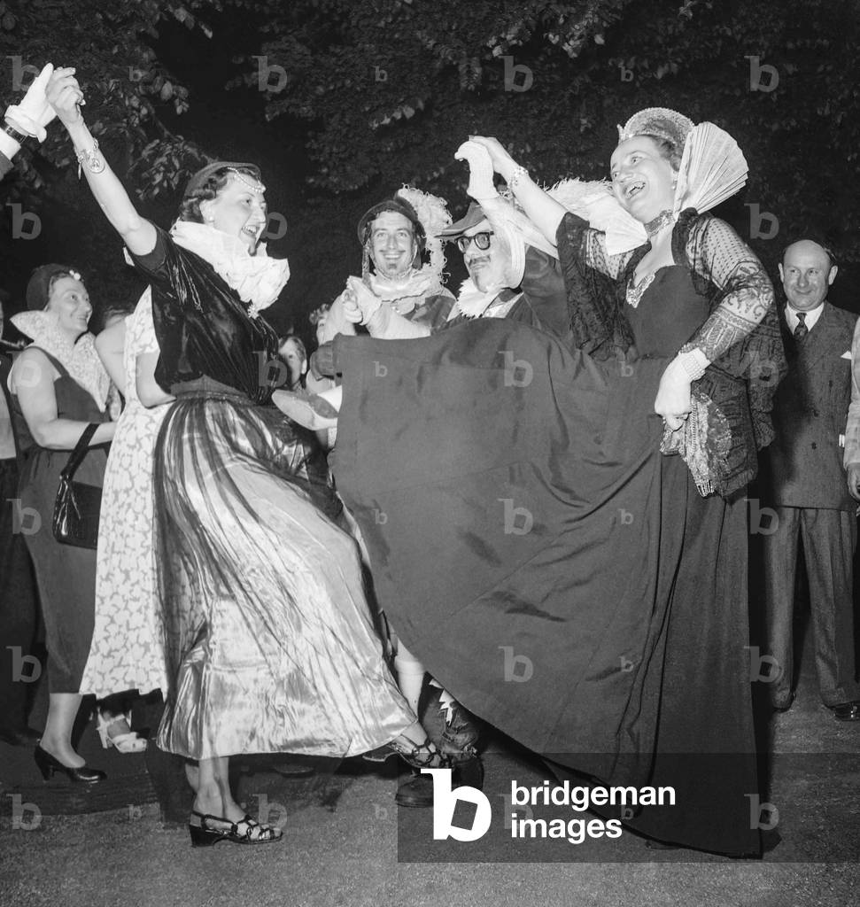 Historical festival on the Place des Vosges in Paris, June 15, 1951 (theme : French king Henri IV) (b/w photo)