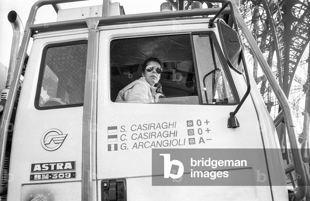 Princess Caroline of Monaco at departure of the Paris Dakar race in Paris, December 31, 1984 (b/w photo)