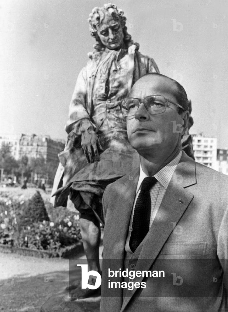 Jacques Chirac, Mayor of Paris, Near Statue of Mansart during his Visit at The Invalides, September 23, 1983 (b/w photo)